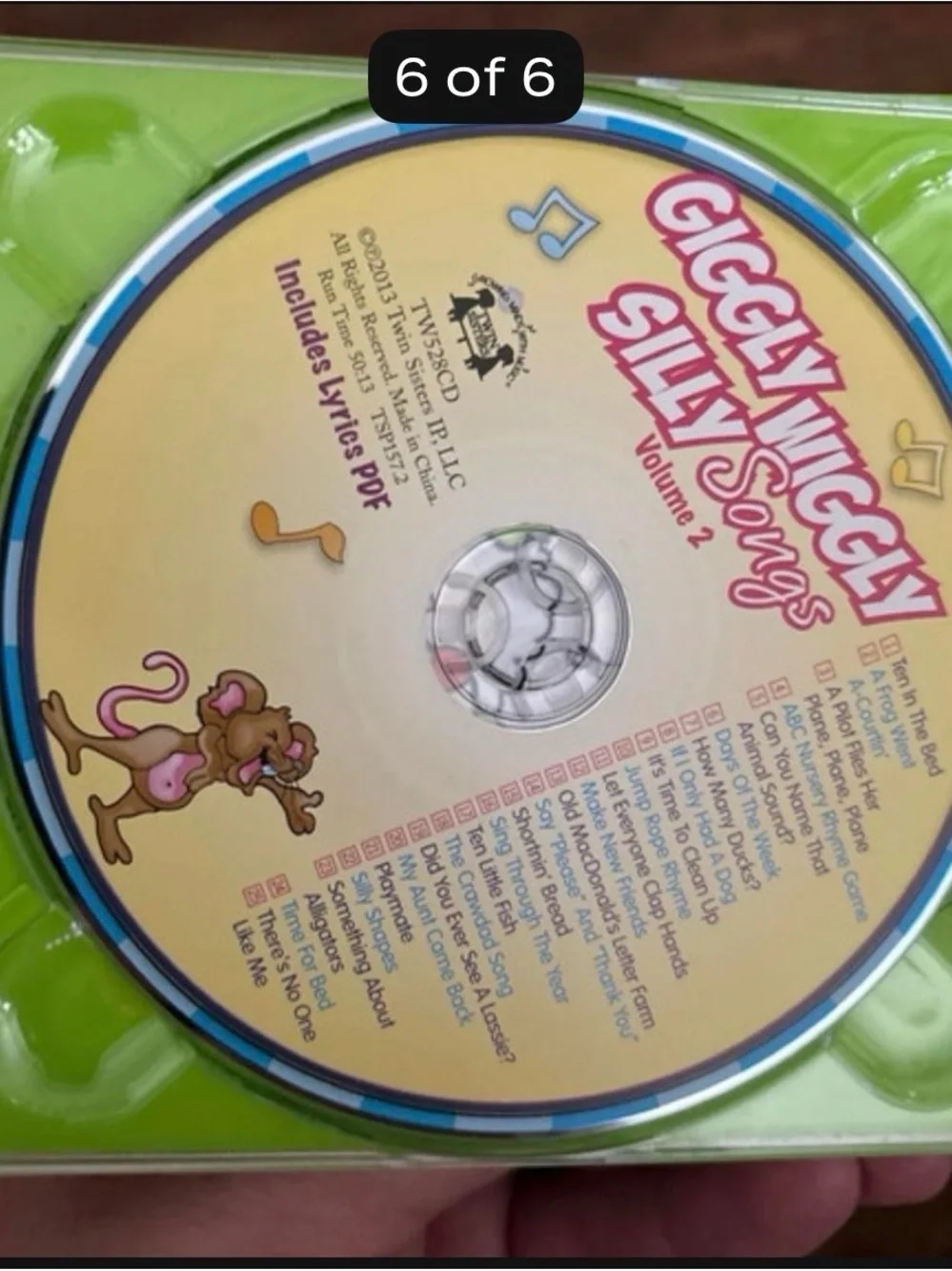 Source Unknown Giggly Wiggly Silly Songs - Green and Red Kids Party Music